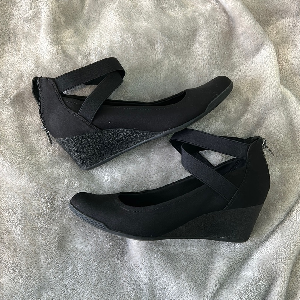 Anne Klein Black Wedge Heels